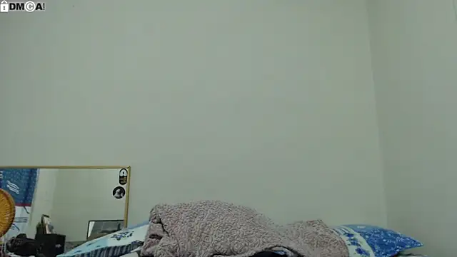 AlinaWoolf_のライブXXXチャット