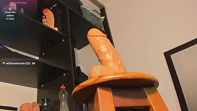 Adam_MillanFF 在線直播表演