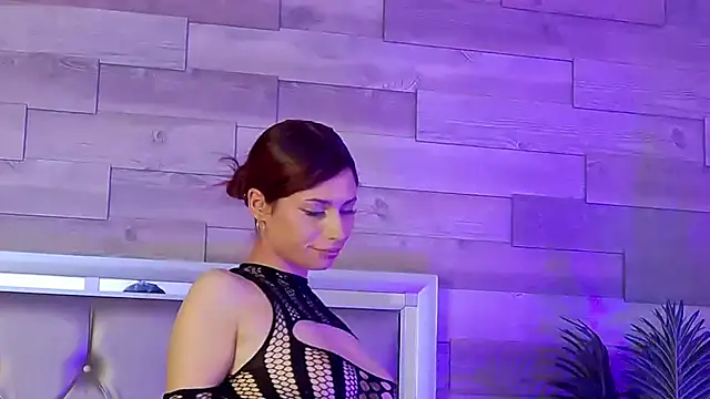 LunaHartのウェブカメラショー