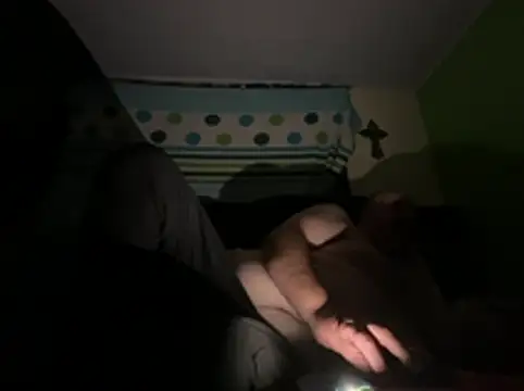 XXX chat uživo modela tinycockdeepass