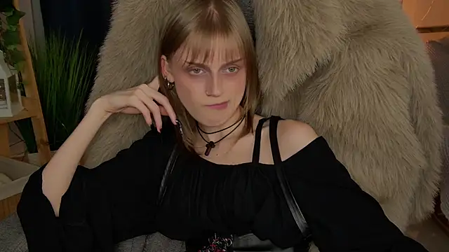 KiraMontoya Live XXX-chat