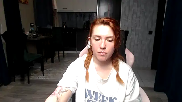 Chat +18 de Reginasmilee ao vivo