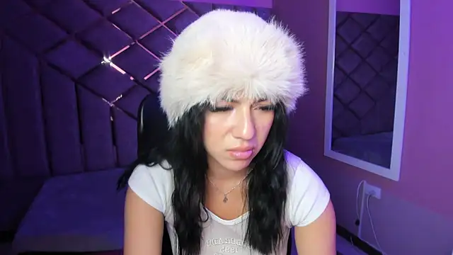 Chat XXX en directo de Poly_Sasha_