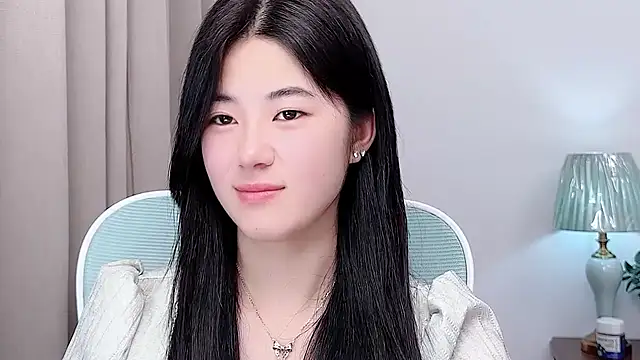 Nicole20266 élő XXX-chatje