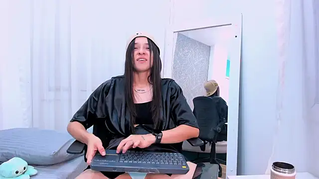 ViictoriiaSaenz Chat XXX live