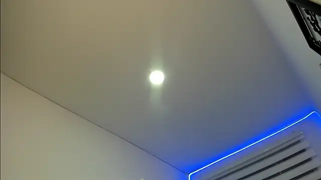 Webkamerová show Sara_Red_X