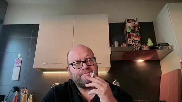 theitalianbear Webcam Show