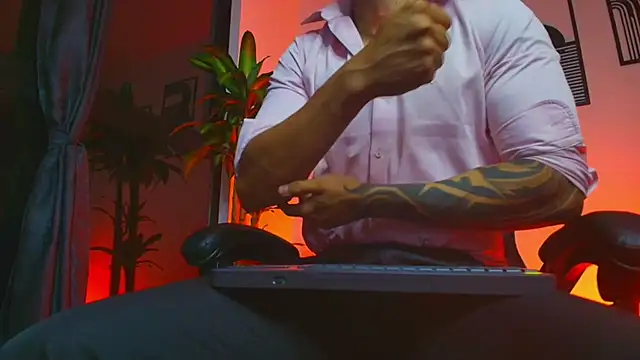 Онлайн чат XXX ALPHA_DOMINUS_