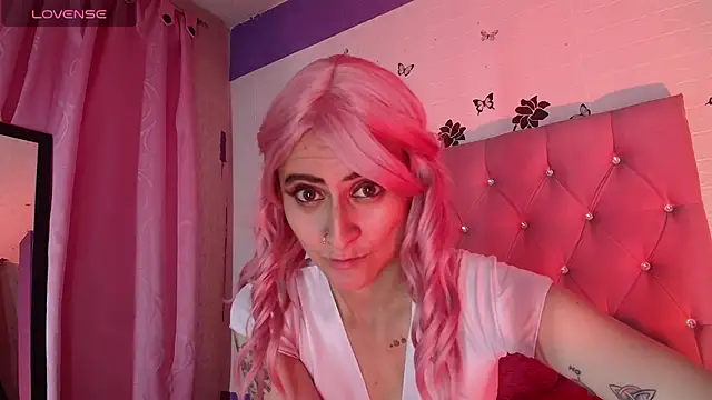 Saraa_Velvett Chat XXX in diretta