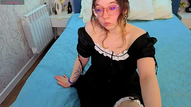 Aleks-caster live XXX chat