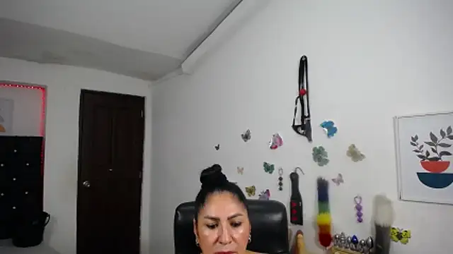 Czat XXX na żywo – mature_bigboobs10