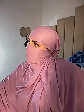 rashaaa_ Show in webcam