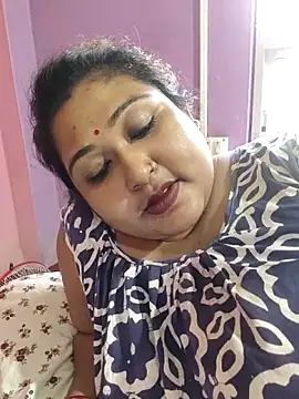 hotbhabhi011 网络视讯表演