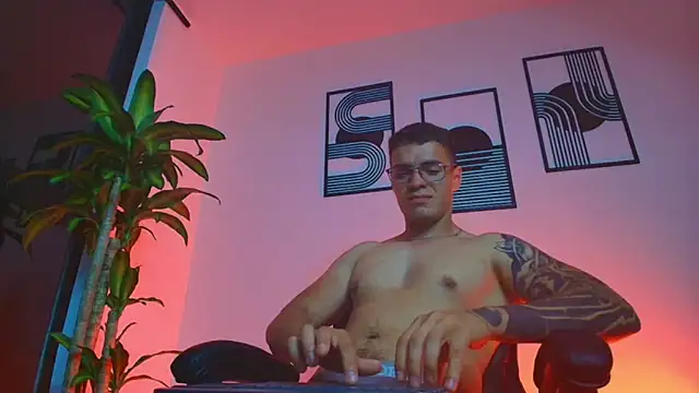 ALPHA_DOMINUS_ – webcam-show