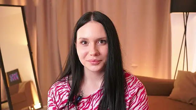 DeloresSaberi Webcam-Show