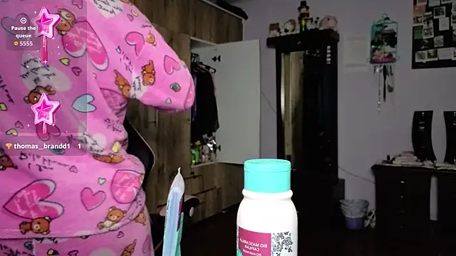 lindasyt: απευθείας συνομιλία ΧΧΧ