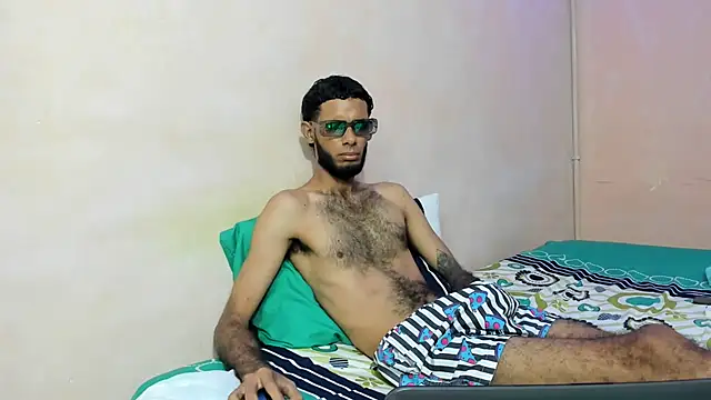 Chatroom XXX en direct de tatto_destroyer