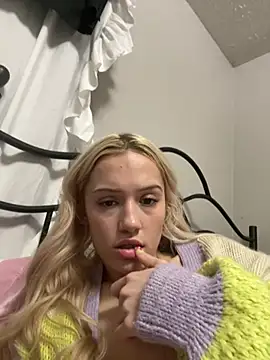 Chatroom XXX en direct de kaci_brooke