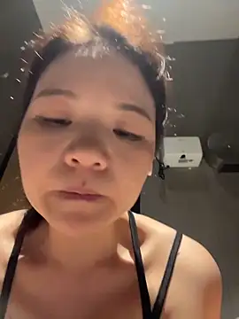 lucyxiaolulu 即時 XXX 聊天