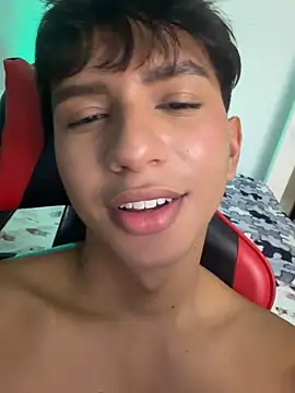 Chatroom XXX en direct de Leonarrrd_01