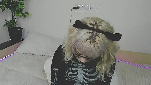 XXX chat uživo modela EdythElswick