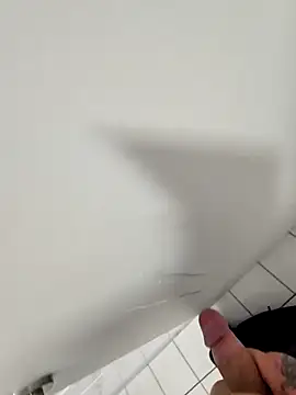 OssiBigCum 在線直播表演