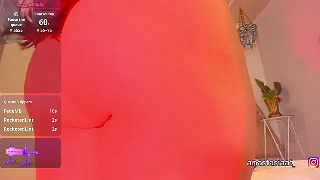 Chat +18 de Miia_Thompsonn ao vivo