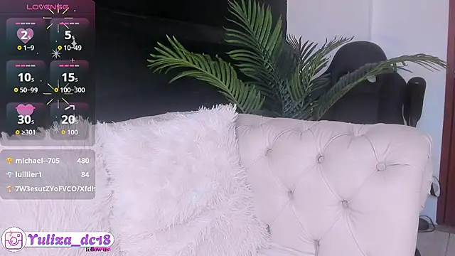 Chat +18 de Luxury_Woman ao vivo