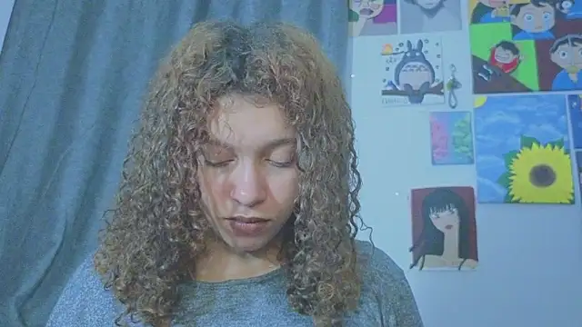 Ada_gales_'s Live XXX Chat