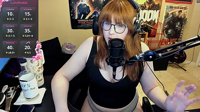 HannahCastle96 Show in webcam