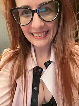 دردشة NataKitten الجنسية المباشرة