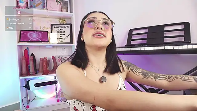 justonecute – Naživo XXX chat