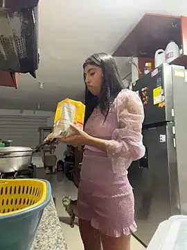 Diane_Ritz: онлайн-секс-чат