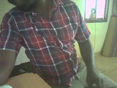 Vickyins480000 élő XXX-chatje