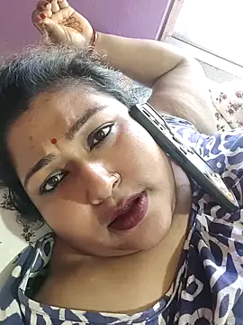 hotbhabhi011 Show Webcam