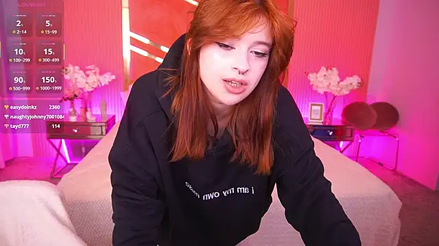 Miki_Kivi Live XXX-chat