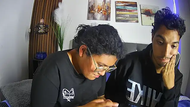 Pertunjukan Kamera Web naughtycouplex_