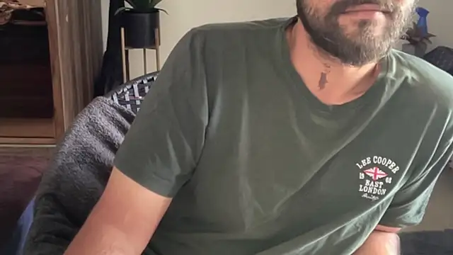 Pertunjukan Kamera Web Mr_Conscience