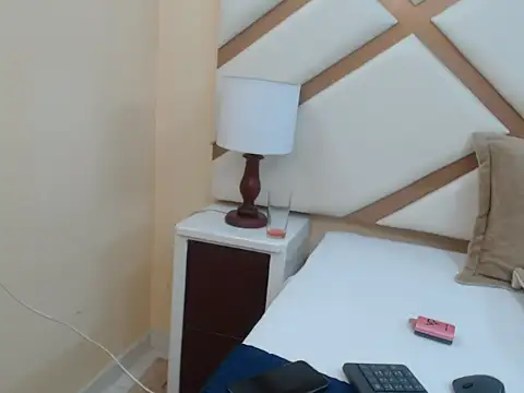 TaraBlack_のライブXXXチャット