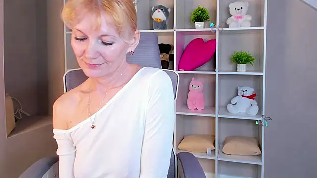 Julie_Lucas – Naživo XXX chat
