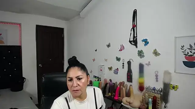 Webkamerová show mature_bigboobs10