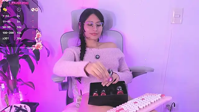 NayeCloud Adlı Modelin Canlı XXX Sohbeti