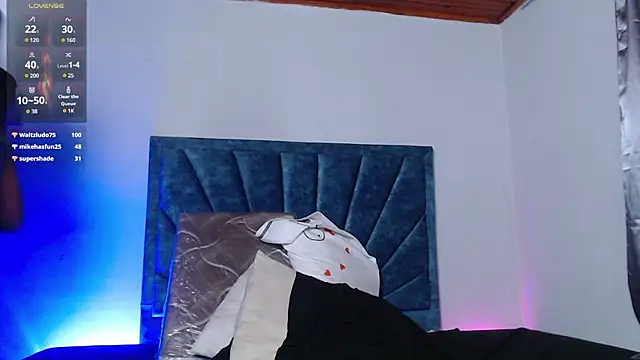 AliciaReby's Live XXX Chat