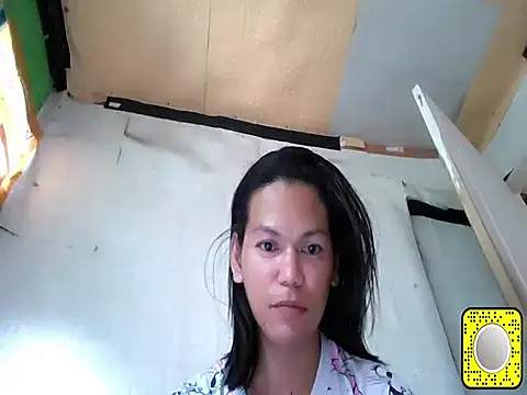 HugeAgatha Pertunjukan Webcam