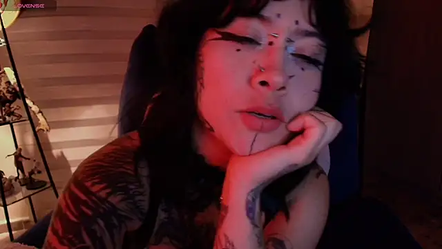 AryRoussen Live XXX chat