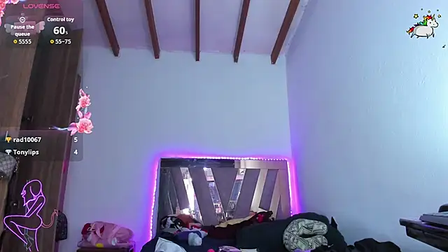 SkyeGabbyRose Webcam show