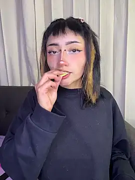 baby_akuma's Live XXX Chat