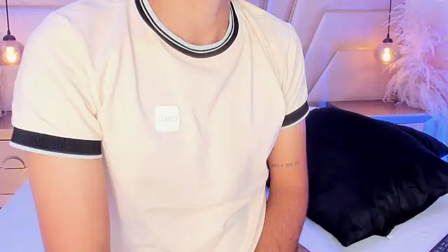 Czat XXX na żywo – Mr_aronnn_