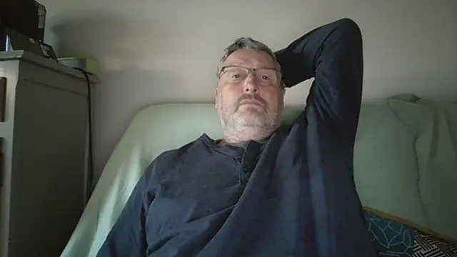 doudou310 élő XXX-chatje