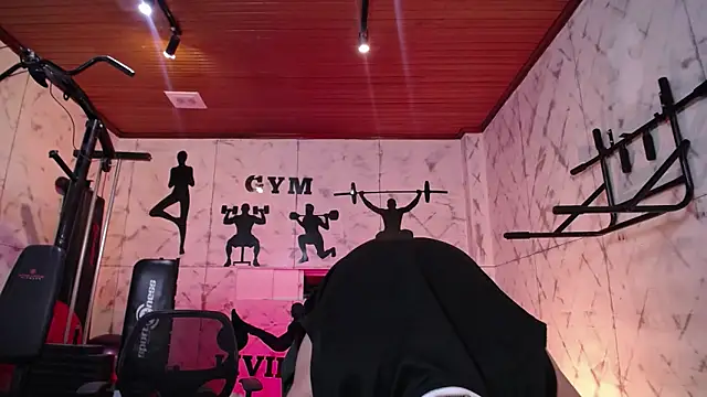 دردشة DrakeNeumann الجنسية المباشرة